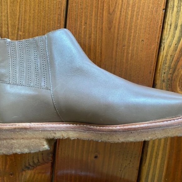 Botkier Women's Pull On Chelseas Bootie Taupe Size 6.5 - Picture 4 of 8